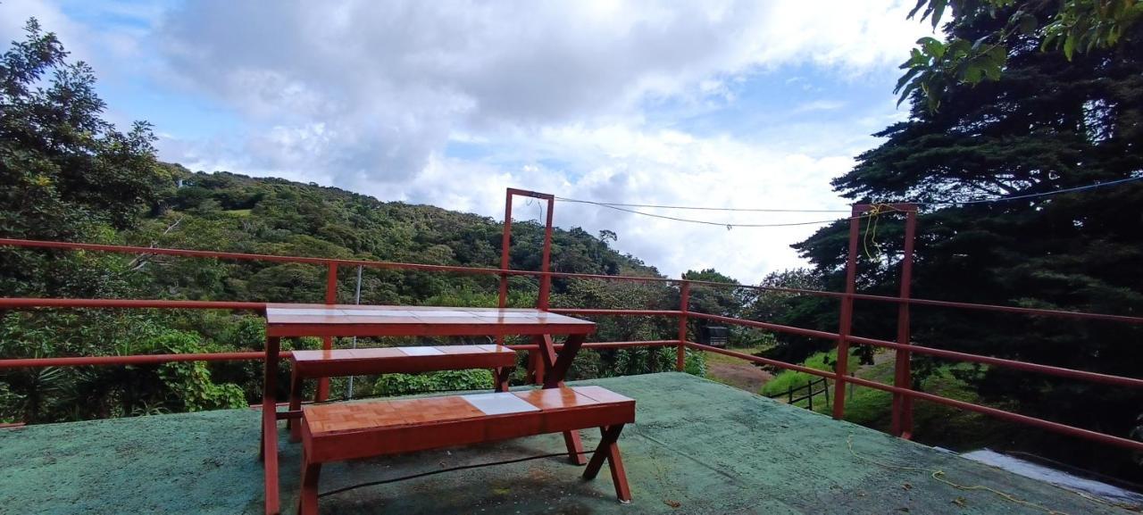 Monteverde Monkey Hostel Exteriér fotografie
